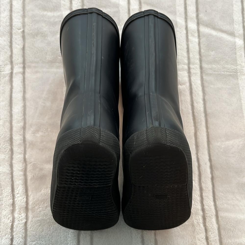 Hunter Kids Black Rain Boots - Picture 5 of 10